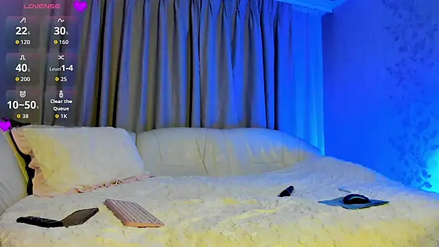 dark summer online show from November 22, 2025, 6:29 pm