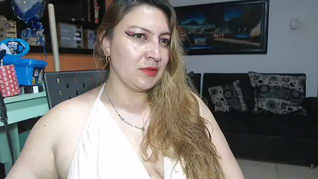 lexiehunt online show from September 18, 2025, 7:27 pm