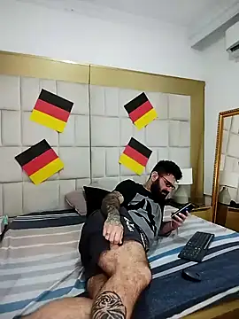 Snapshot of Harald_Smed chatting on October 1, 2025, 1:17 pm Harald Smed online show from October 1, 2025, 1:17 pm