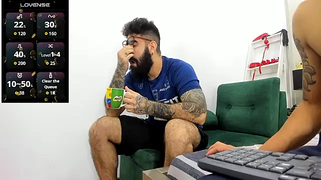 Snapshot of Harald_Smed chatting on October 15, 2025, 1:11 pm Harald Smed online show from October 15, 2025, 1:11 pm