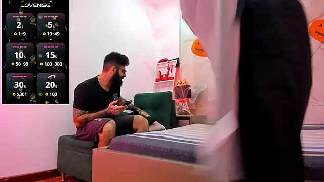 Snapshot of Harald_Smed chatting on October 20, 2025, 1:11 pm Harald Smed online show from October 20, 2025, 1:11 pm