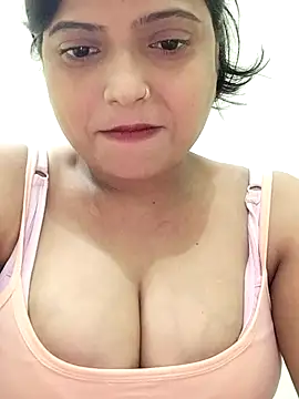 Hot-Pooja25 online show from September 10, 2025, 6:30 pm