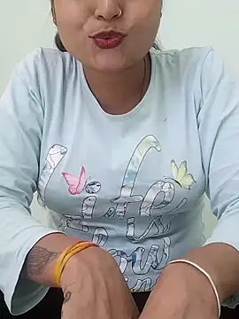 Hot-Pooja25 online show from March 24, 2026, 5:12 am