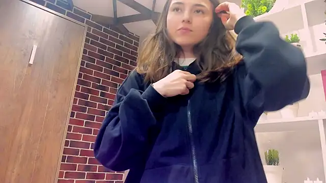 Snapshot of KeikoWideman chatting on September 24, 2025, 6:11 pm KeikoWideman online show from September 24, 2025, 6:11 pm