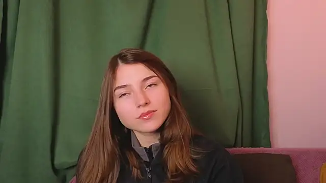 Snapshot of KeikoWideman chatting on October 3, 2025, 7:55 pm KeikoWideman online show from October 3, 2025, 7:55 pm