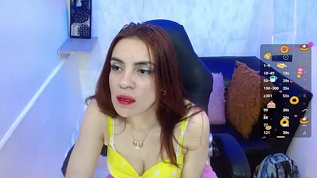 KendallWood  online show from September 25, 2025, 8:23 pm