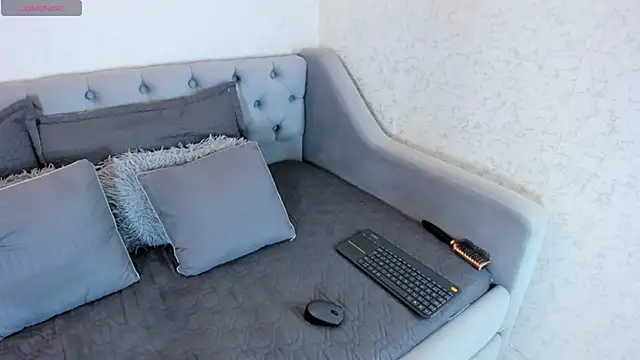 MAGIC JANNE online show from October 17, 2025, 7:49 pm