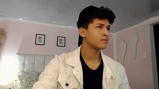 Axel savage online show from September 24, 2025, 12:08 pm