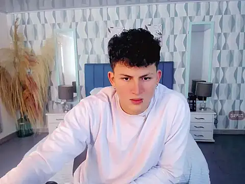 Axel savage online show from October 15, 2025, 12:16 pm