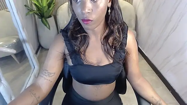 Snapshot of ebony_rose_tf chatting on October 7, 2025, 7:11 pm ebony rose tf online show from October 7, 2025, 7:11 pm