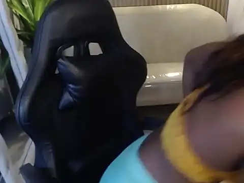 Snapshot of ebony_rose_tf chatting on October 16, 2025, 8:43 pm ebony rose tf online show from October 16, 2025, 8:43 pm