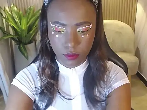 Snapshot of ebony_rose_tf chatting on October 21, 2025, 8:42 pm ebony rose tf online show from October 21, 2025, 8:42 pm