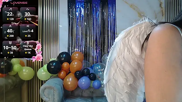 Snapshot of catalina5_s chatting on October 31, 2025, 1:34 pm catalina5 s online show from October 31, 2025, 1:34 pm