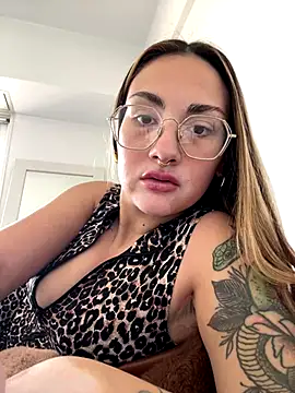 EmiilyCa online show from September 10, 2025, 7:47 pm