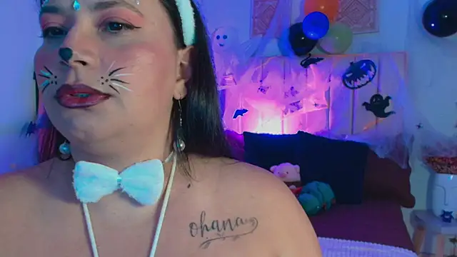 crazy b00bs online show from October 2, 2025, 2:35 pm