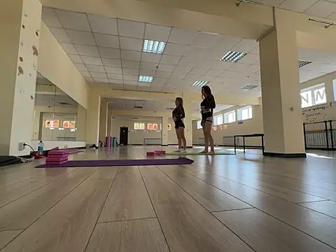 StripDance Chanel online show from September 13, 2025, 1:33 pm
