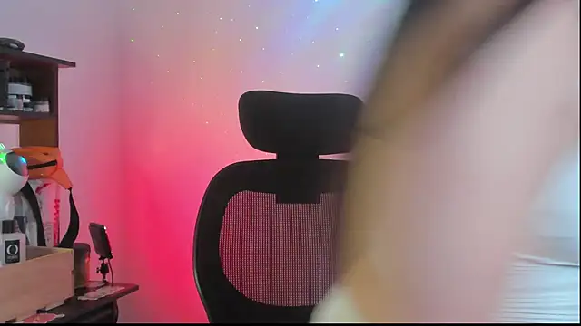 Snapshot of SofiaBermudez chatting on October 4, 2025, 10:52 pm SofiaBermudez online show from October 4, 2025, 10:52 pm