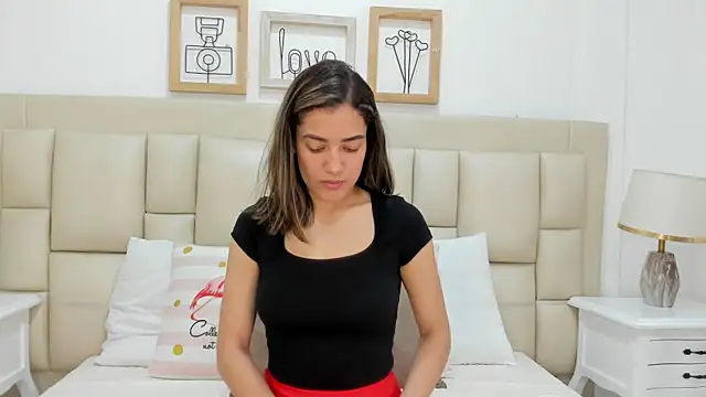 Snapshot of Skylerwhite02 chatting on February 13, 2026, 7:54 pm Skylerwhite02 online show from February 13, 2026, 7:54 pm