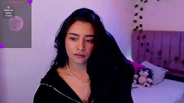 MarilynWhite  online show from February 2, 2026, 9:13 pm