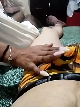 cleoloveisland online show from November 18, 2025, 11:37 pm