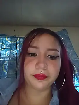 Mia2xsmith online show from January 5, 2026, 7:06 pm