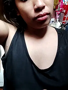 Snapshot of Sweet_Asian25 chatting on July 4, 2026, 10:05 pm Sweet Asian25 online show from July 4, 2026, 10:05 pm