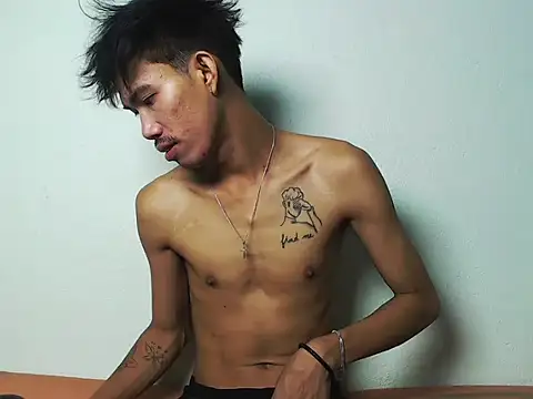 uryassy online show from September 14, 2025, 2:22 am