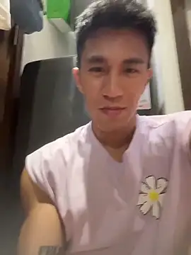 Snapshot of gooodboiii chatting on March 18, 2026, 4:32 pm gooodboiii online show from March 18, 2026, 4:32 pm