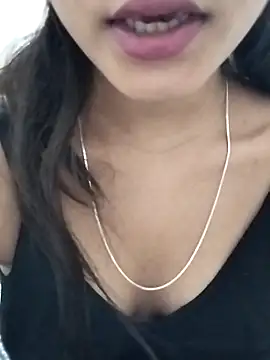 its queen divya online show from September 19, 2025, 7:14 pm