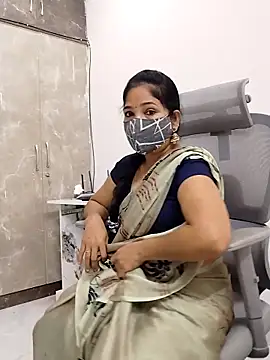 Girl 071 online show from October 29, 2025, 6:04 am