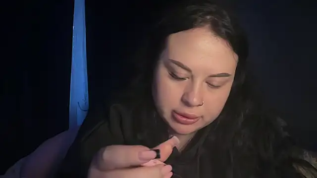 Snapshot of SerahMirabeli chatting on October 6, 2025, 2:58 pm SerahMirabeli online show from October 6, 2025, 2:58 pm