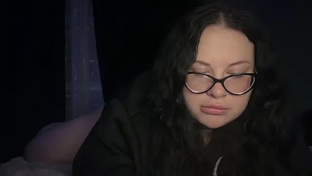 Snapshot of SerahMirabeli chatting on October 14, 2025, 3:13 pm SerahMirabeli online show from October 14, 2025, 3:13 pm