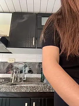 Viithoney online show from October 31, 2025, 1:12 pm