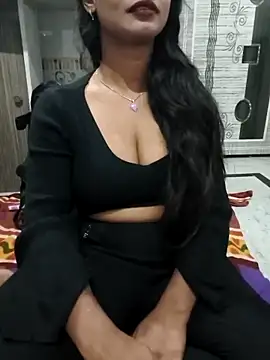 Itz Mayra  online show from November 14, 2025, 6:06 pm