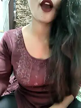 Itz Mayra  online show from January 12, 2026, 11:15 am