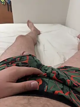 Snapshot of dicksmallll chatting on September 12, 2025, 8:09 pm dicksmallll online show from September 12, 2025, 8:09 pm