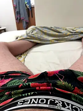 Snapshot of dicksmallll chatting on September 13, 2025, 11:15 pm dicksmallll online show from September 13, 2025, 11:15 pm