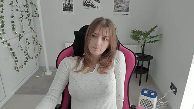 NeyliDream online show from April 23, 2026, 1:46 pm