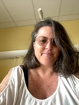 Snapshot of Beatricefrench-curvy-milf chatting on September 14, 2025, 3:22 pm Beatricefrench-curvy-milf online show from September 14, 2025, 3:22 pm