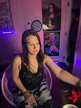 shortywidaphatty online show from October 12, 2025, 11:09 am