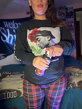 Snapshot of shortywidaphatty chatting on November 17, 2025, 1:28 pm shortywidaphatty online show from November 17, 2025, 1:28 pm