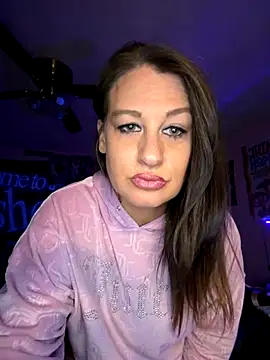 Snapshot of shortywidaphatty chatting on November 21, 2025, 11:20 am shortywidaphatty online show from November 21, 2025, 11:20 am