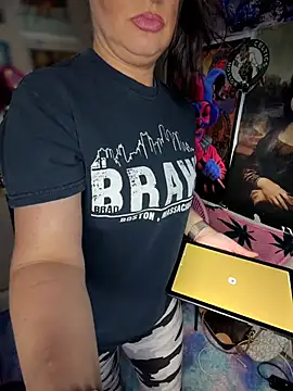 shortywidaphatty online show from June 20, 2026, 10:18 am