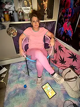 shortywidaphatty online show from August 4, 2026, 9:34 am