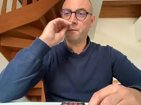 Marronglace1 online show from October 6, 2025, 3:42 pm