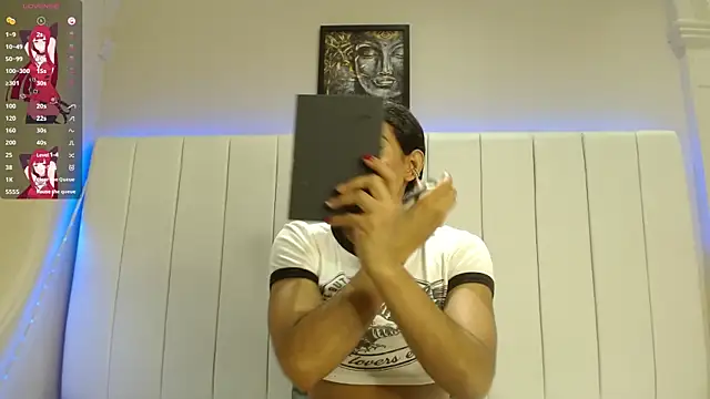 kendra lux1 online show from November 1, 2025, 1:13 pm