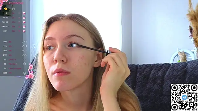 Snapshot of Succubelle chatting on October 26, 2025, 6:08 am Succubelle online show from October 26, 2025, 6:08 am