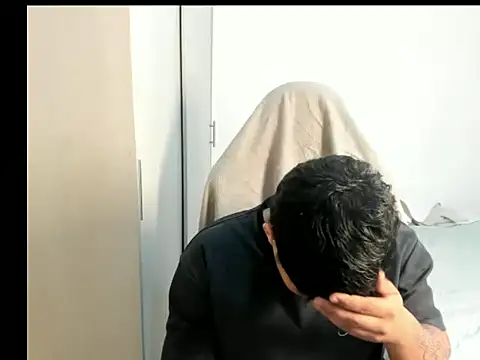 jhony dickm online show from September 17, 2025, 8:43 pm