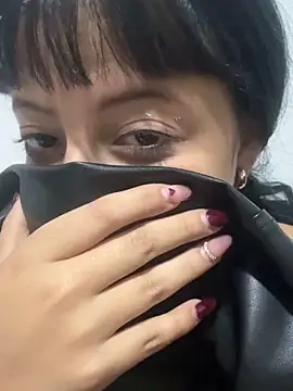 ElJardinEspanol online show from October 5, 2025, 3:05 am