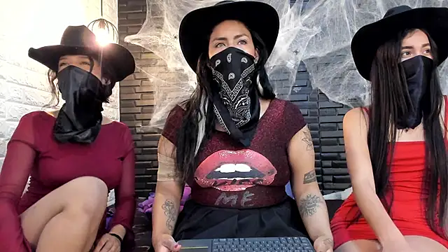 ElJardinEspanol online show from October 10, 2025, 12:15 pm